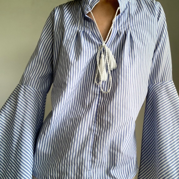 Flowy Pinstripped Summer Blouse! - Picture 2 of 3